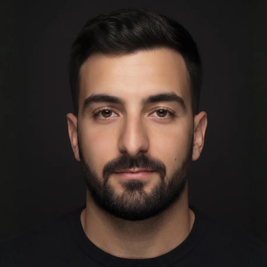 Renzo F, Graphic Designer